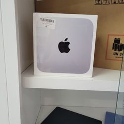 Mac Mini M1 Chip 8gb 256gb ☆ Ask About  Our Macbook Inventory ☆