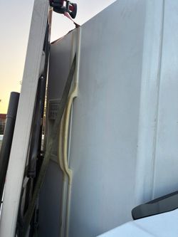 GE 25 Cu. Ft. Side-by-Side Refrigerator – Ice & Water