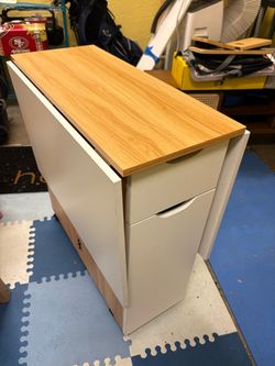 Expanding kitchen island