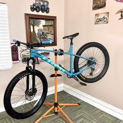 2021 Trek Roscoe Bike 27.5”