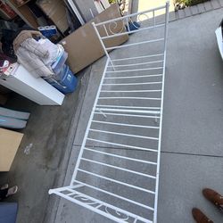 Metal white twin bed