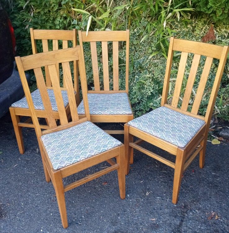 Set Of 4 Oak Dining Chairs