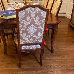 8 Chairs, Mirror, Vanity Great Condition