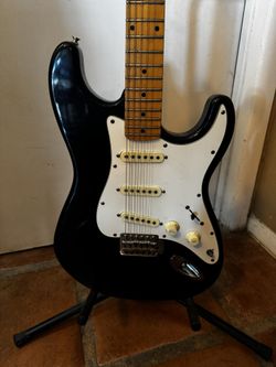 Rogue ST-3 by Squier (Black)