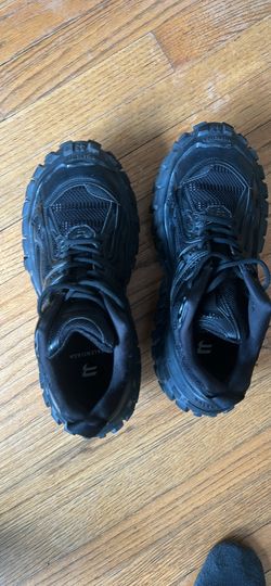 Balenciaga Defenders Size 43