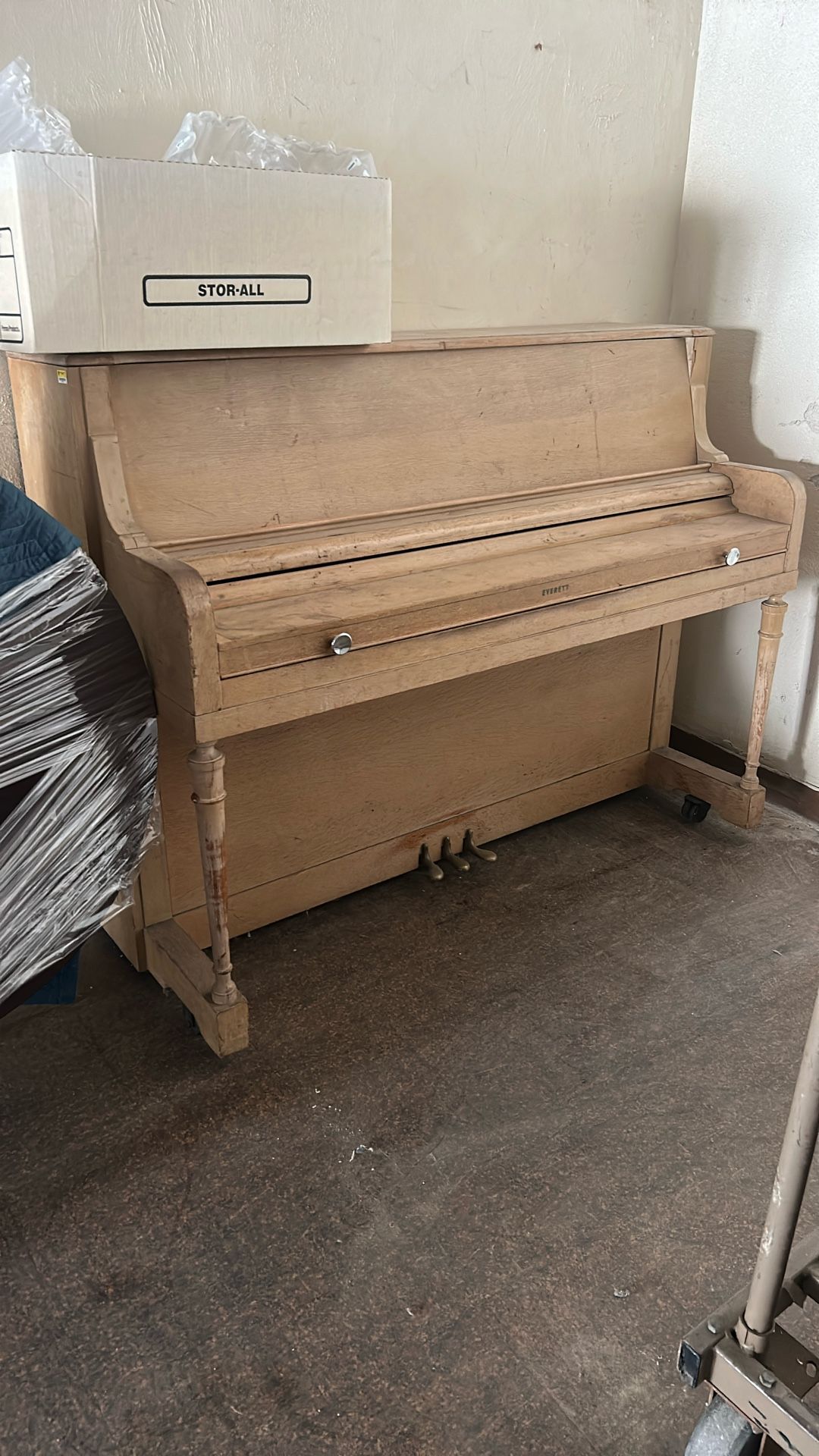 Everett Upright Piano FREE