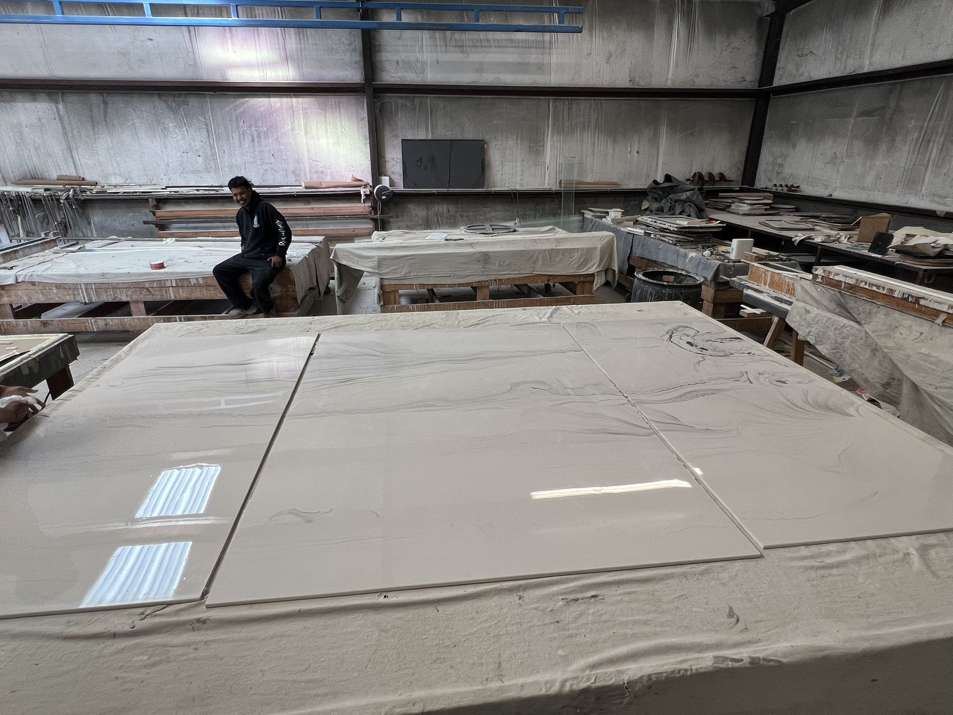 Rhyostone Solid Surface Tub Surround