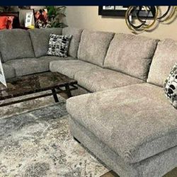 Ballinasloe Platinum Sectional Sofa 