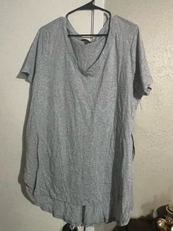 Gray V-Neck Short Sleeve T-Shirt