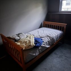 Full Bed frame and mattress