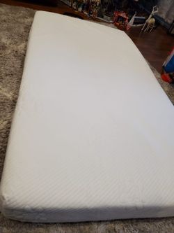 Memory Foam crib matress with waterproof cover