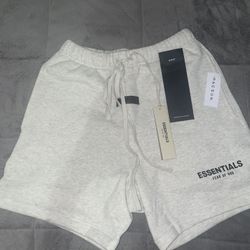 Essentials shorts XS