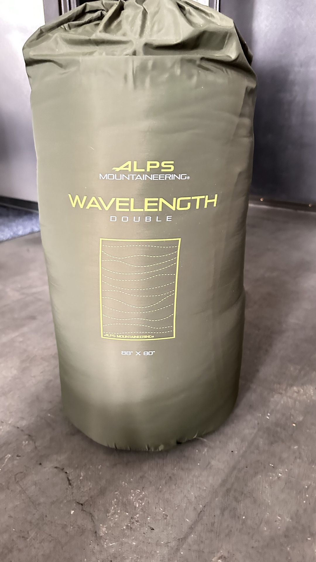 Alps Mountaineering Wavelength Double Blanket