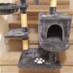 38" Multi-level Cat Tree /Condo Like New