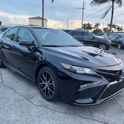 2023 Toyota Camry SE