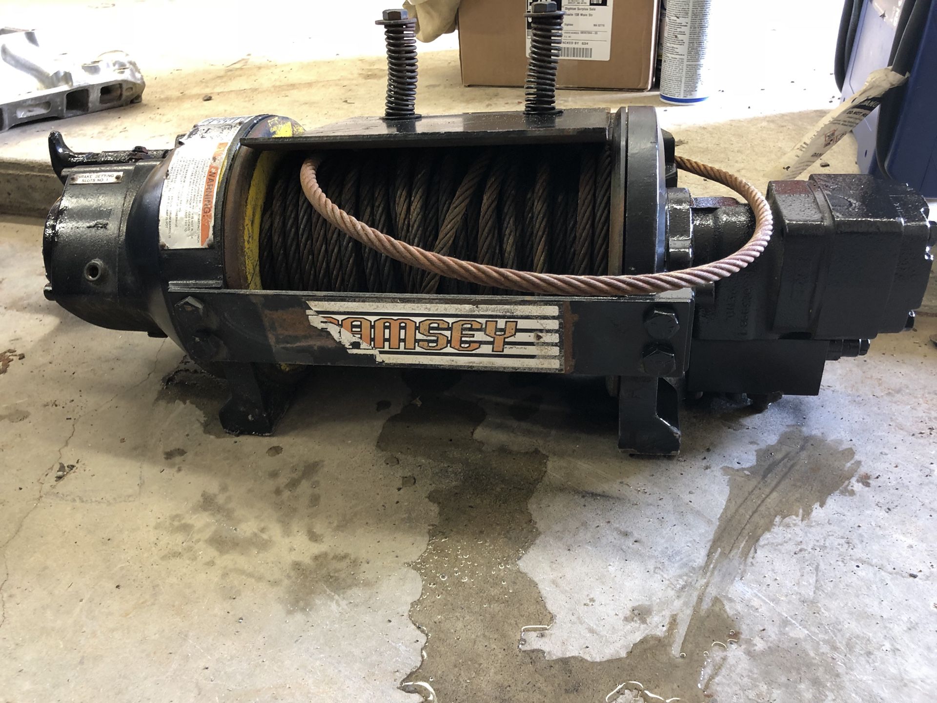 Ramsey 8,000lb hydraulic winch $400