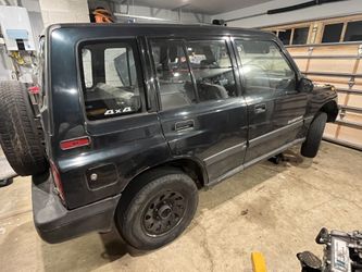 Suzuki Sidekick Part Out