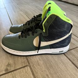 Men’s Nike sneakers size 11