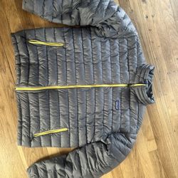 Patagonia M’s Down Sweater Jacket