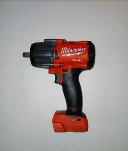Milwaukee Fuel Cordless Impact Wrench
