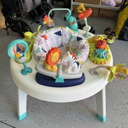 Baby Standing activity center 