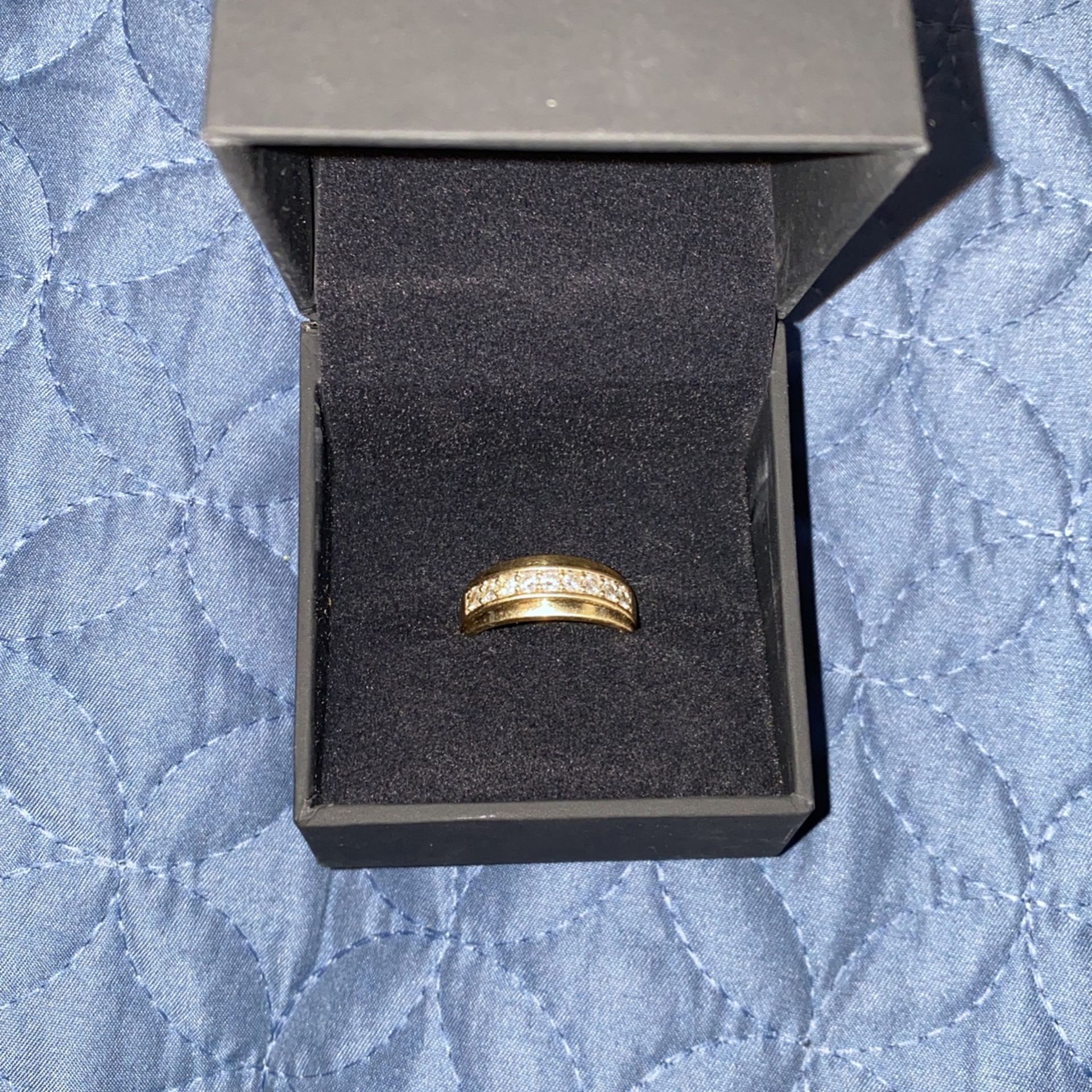 Wedding bands for men 14 karat gold