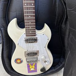 Vintage  First Act Adam Levine 222  Electric Guitar WHITE with Bag