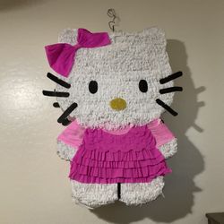 Hello Kitty Piñata