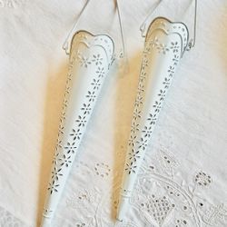 Nostalgic Metal Flower Cones