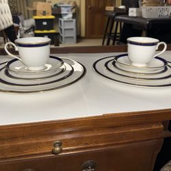 Two 5-piece Sets Of Lenox Federal Cobalt Platinum bone china