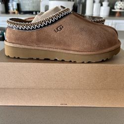 Women’s size 7 tasmin UGGS