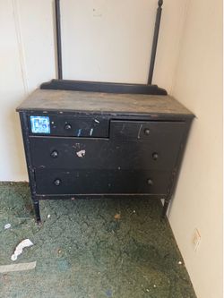 Metal dresser