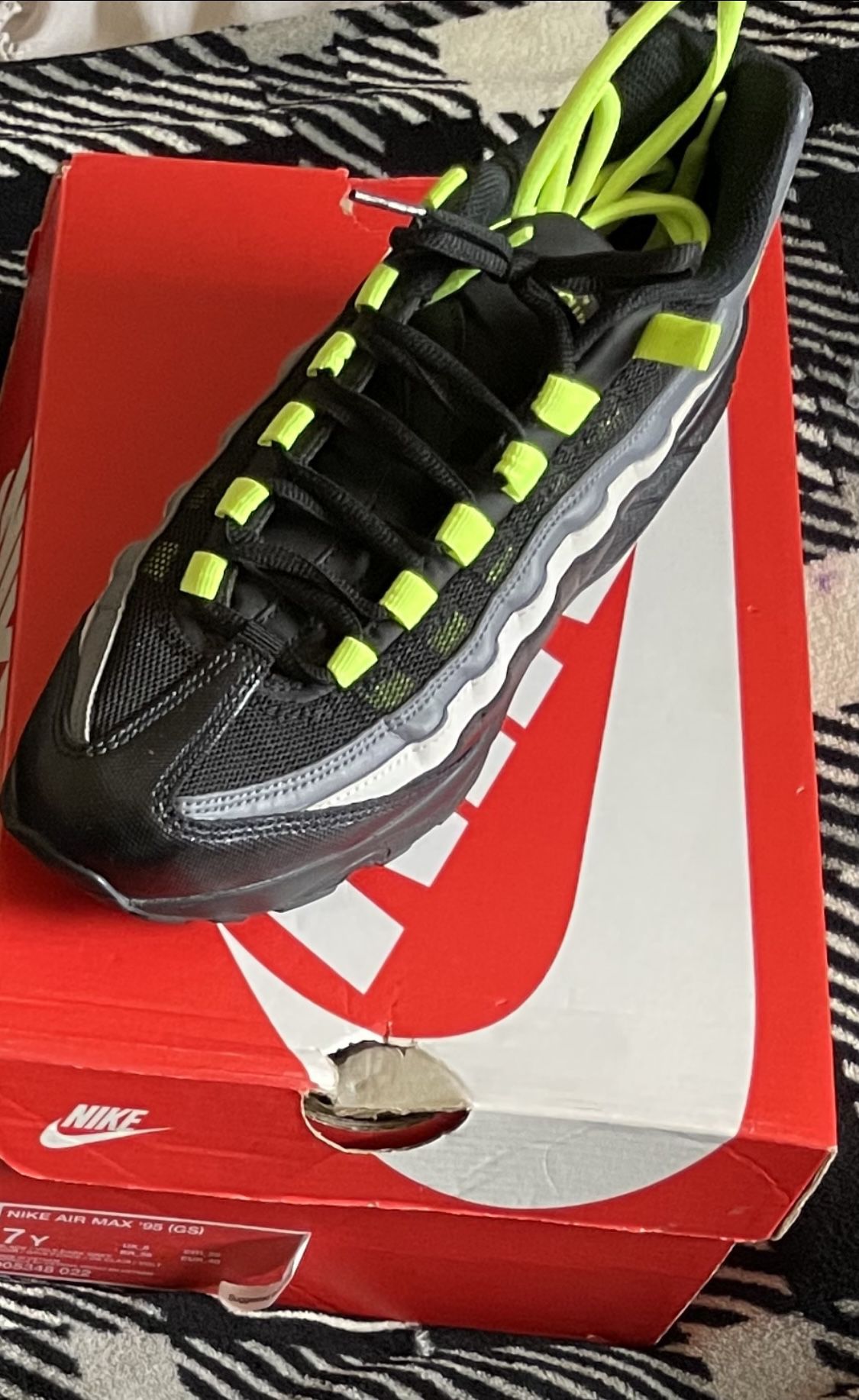 Nike Men's Air Max 95 Shoes in Black, Size: 8.5 | DM0011-009