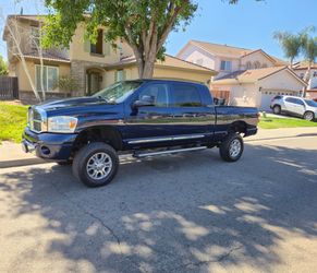 2007 dodge ram laramie mega cab 5.9L high output cummins diesel 98k miles