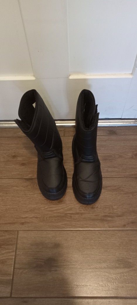 Mens Snow Boots Size 12