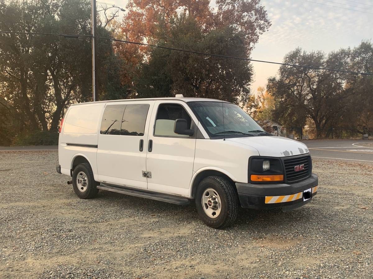 2012 GMC Savana