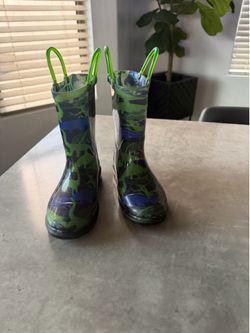 Water boots