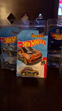 Hot wheels super treasure hunt Fiat 500