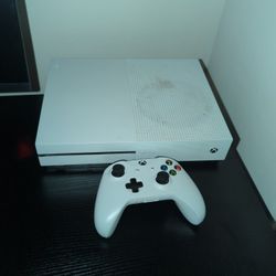 Xbox One S (1tb Storage) + Original Controller