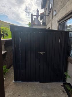 Outdoor garden shed 6' x 8' x 6'~