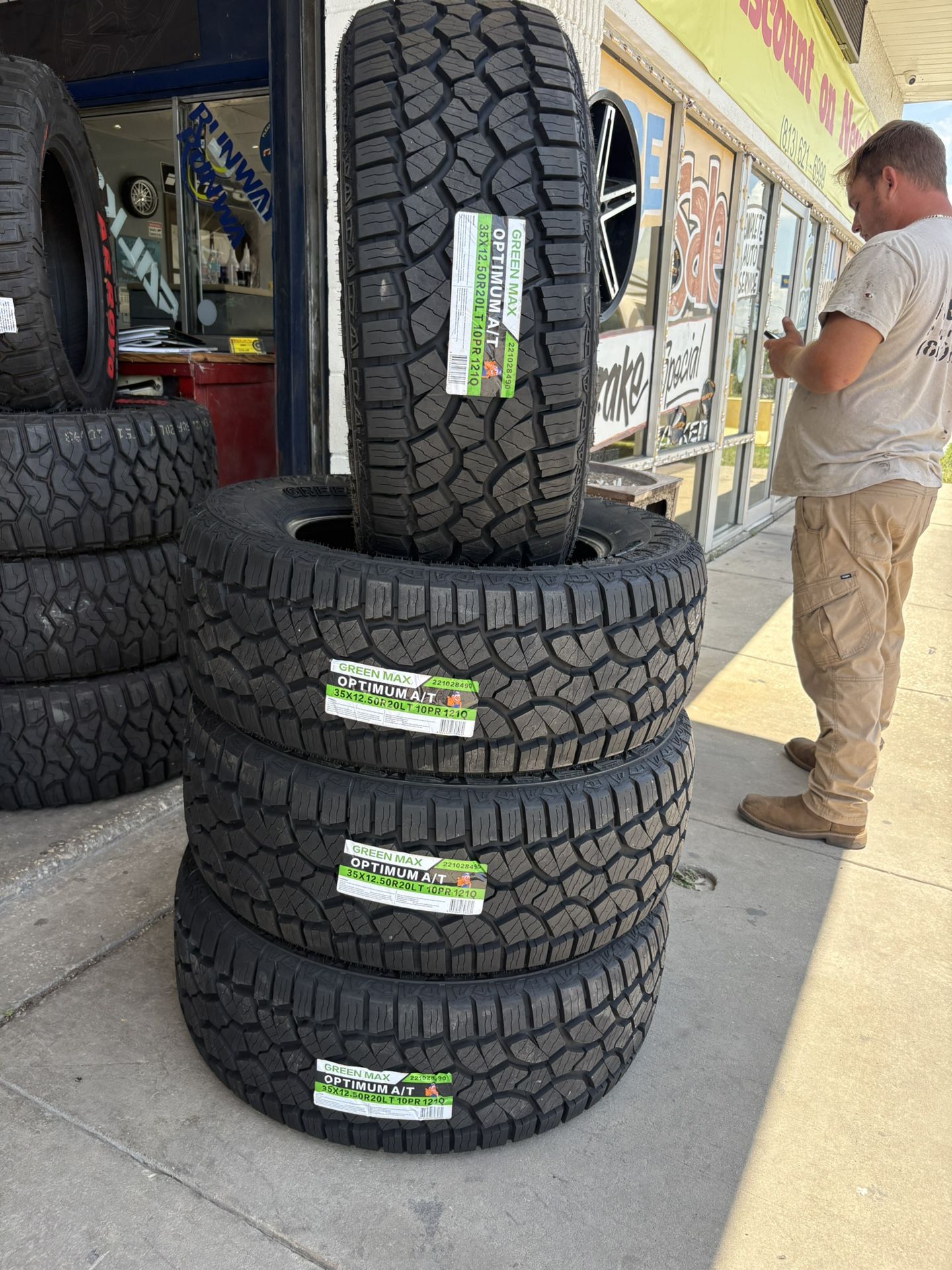 Brand new tires 35/12.50/20
