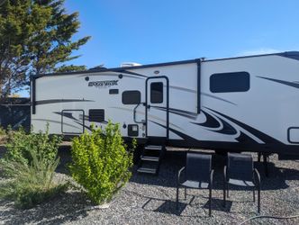 2021 SportTrek Touring Edition, 30’