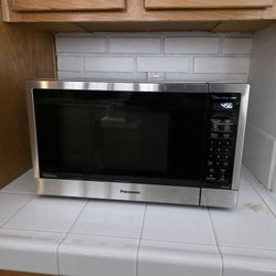 Pannosonic Microwave 1200 Watts