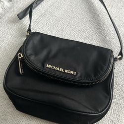 Michael Kors crossover black