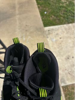 mike foamposite volt sz7