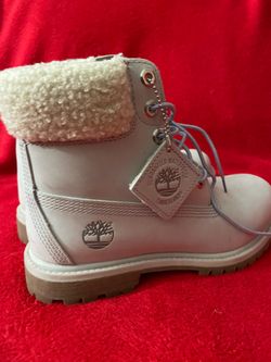 Women’s shoes timberlan 6.5