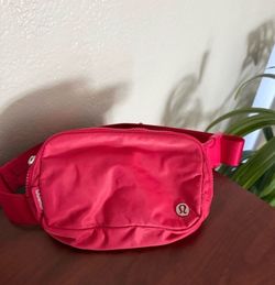 Lululemon belt bag