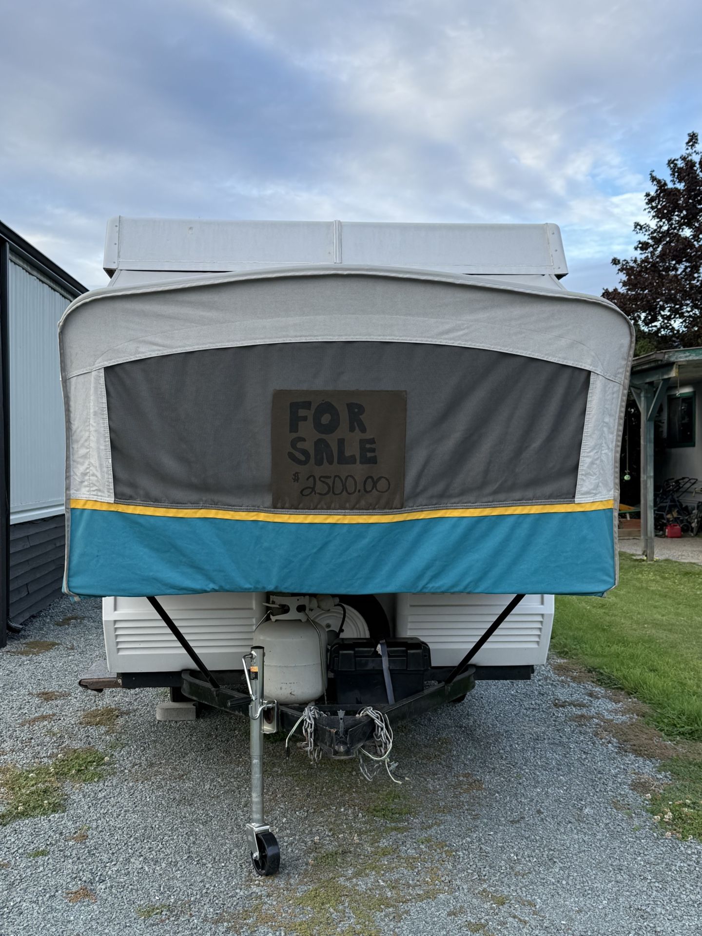 Pop up camper