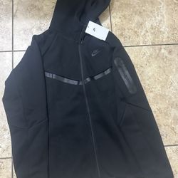 (Brand New!) Black Nike Tech