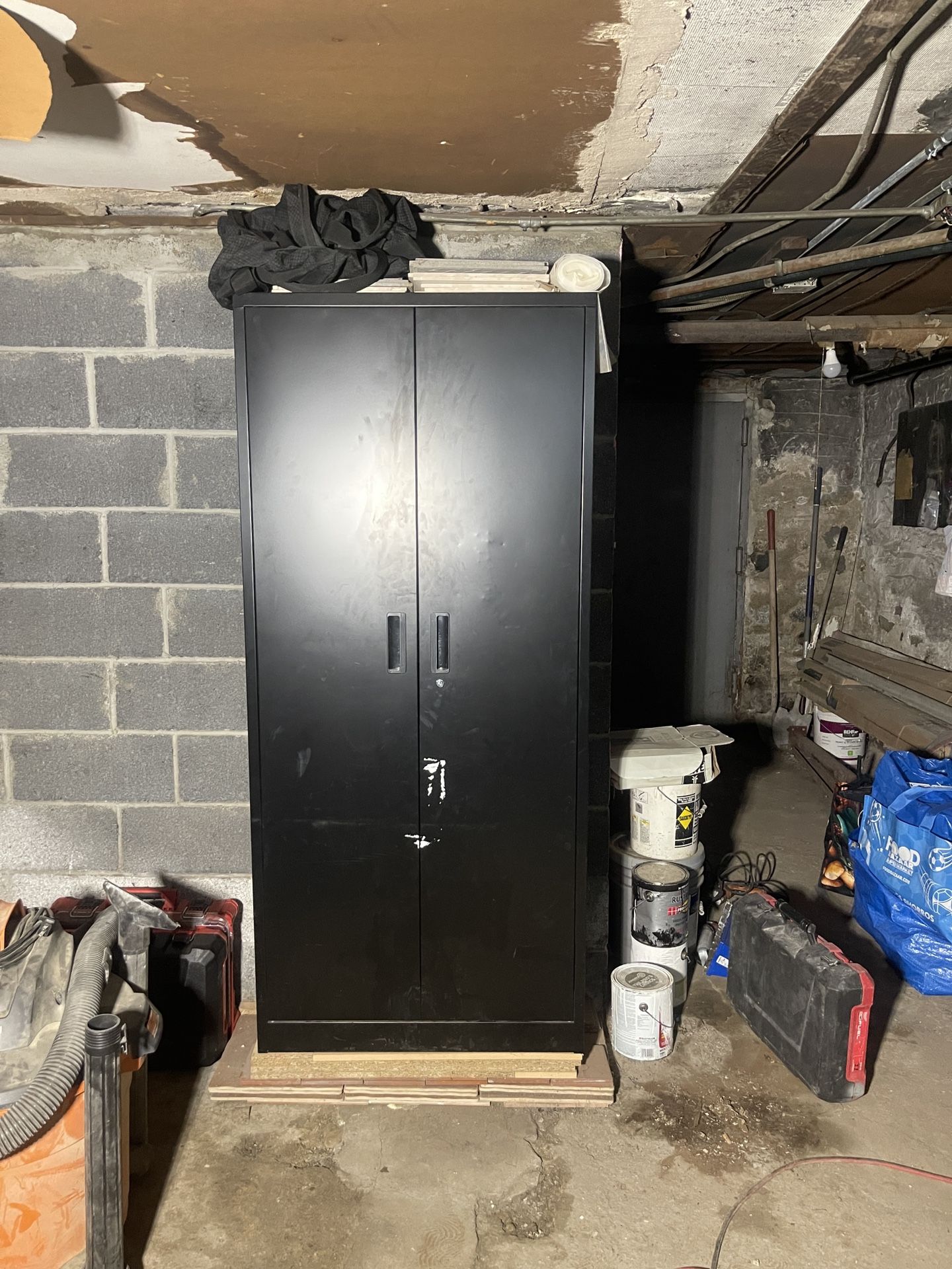 Metal Garage Storage Cabinet